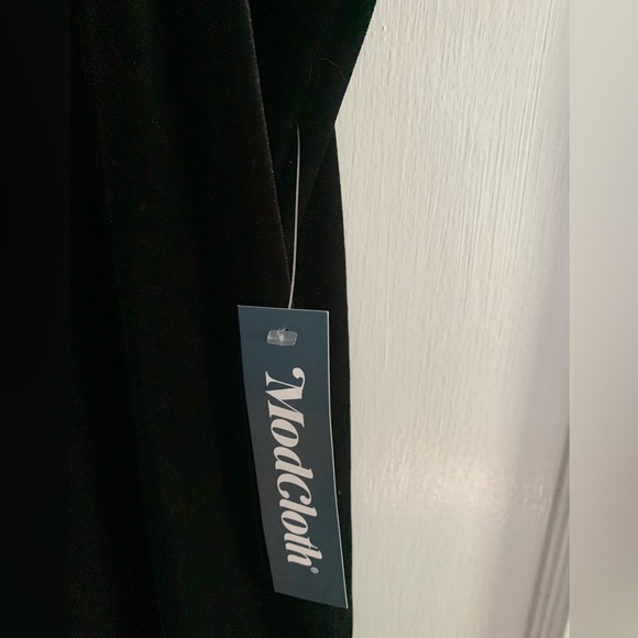 NWT Modcloth Black Velvet Like Top - Picture 3 of 11